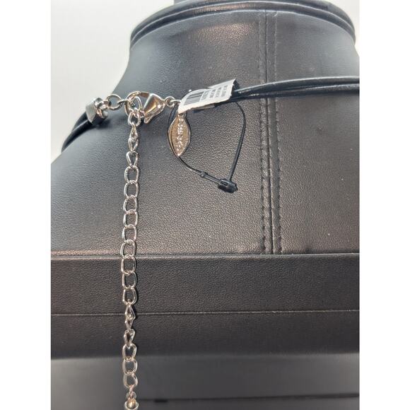 Chico's NWT Black Corded Hammered Silver Tone Rhinestone Circle Pendant Necklace - Picture 4 of 6